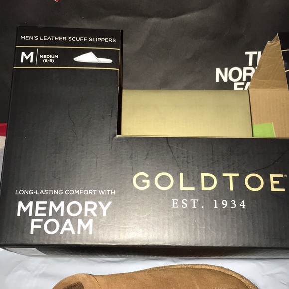 🏈🏈New with tags slippers size 8/9 comfortable - Picture 5 of 7